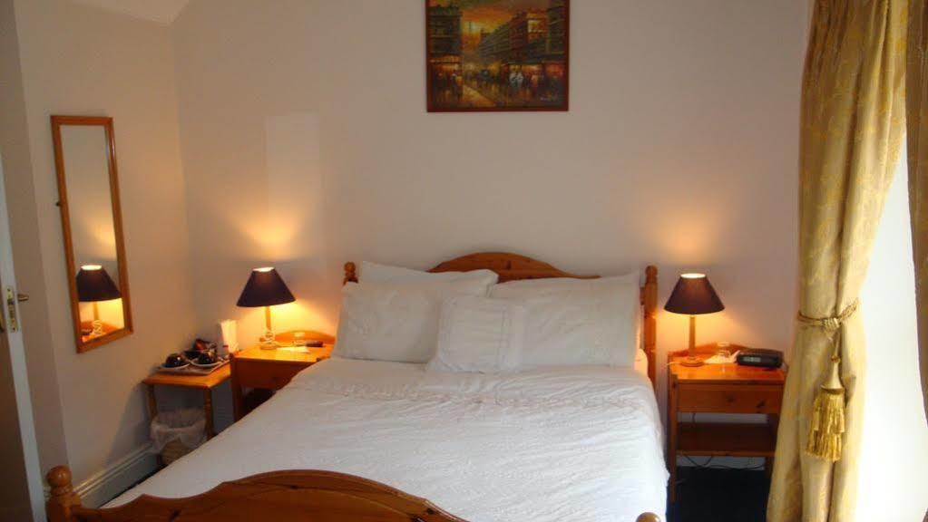 The Blue Door Bed & Breakfast COUNTY WEXFORD ภายนอก รูปภาพ